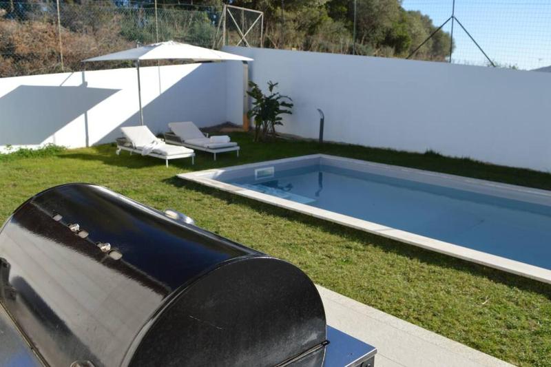 Villa Ami a Castiadas - Elegante rifugio con piscina