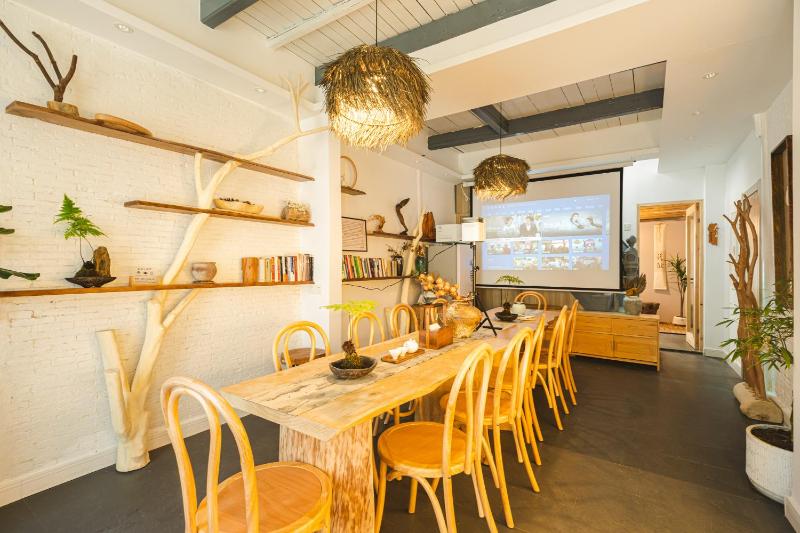 Millennium Ancient Town River View B&B 2 — забронировать отель в Шанхае
