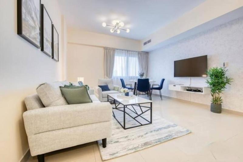 Amazing 2Bedroom apartment in Red Residence Sport City — отель в Дубае, Объединенные Арабские Эмираты