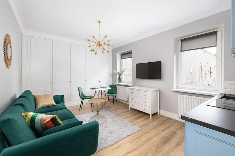 ECRU Elegant & Charming Apartment with Bedroom WWA15 — забронировать отель в Варшаве