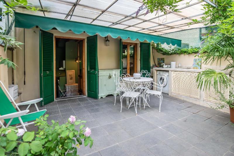 Loft with terrace at Boboli Garden — отель с удобным расположением в Флоренции
