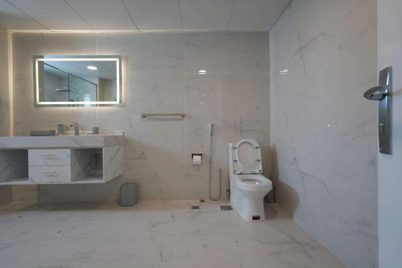 Цены на Stunning 4 Bedroom Villa at The Lakes в Дубае