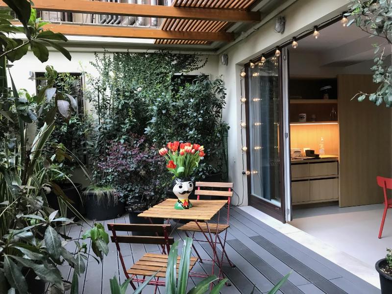 Stazione Centrale appartamento con terrazza giardino — комфортный отель в Милане