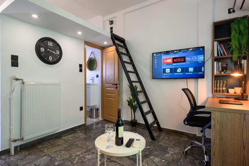 Penthouse Loft apartment — отель в Афины, Греция