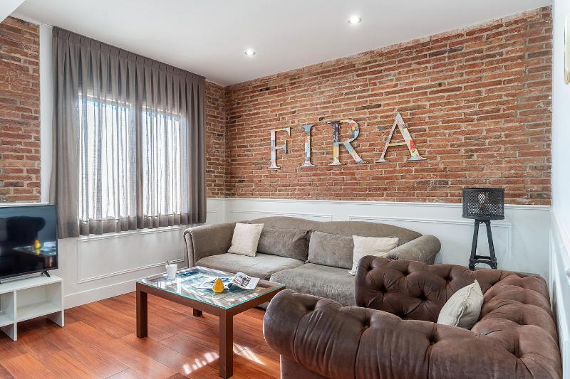 Enjoybcn Fira Apartment — отель с удобным расположением в Барселоне