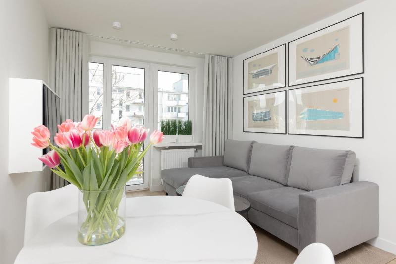 Elegant & Cozy Apartment Panska by Renters — отель с удобным расположением в Варшаве