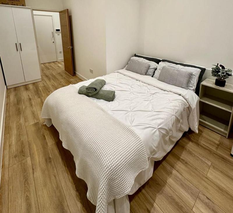 Prime Location next to Hyde Park 2 bedrooms 4guests — отель с удобным расположением в Лондоне