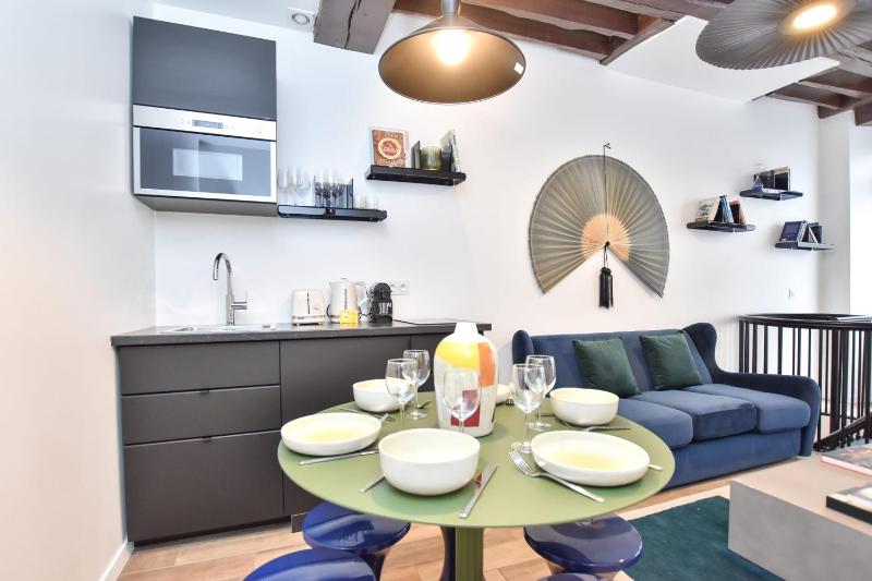 Beautiful apartment 6P2BR - South Pigalle-Center Paris — отель с удобным расположением в Париже