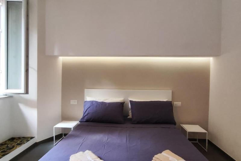 Cozy apartment near the Colosseum — отель с удобствами в Риме