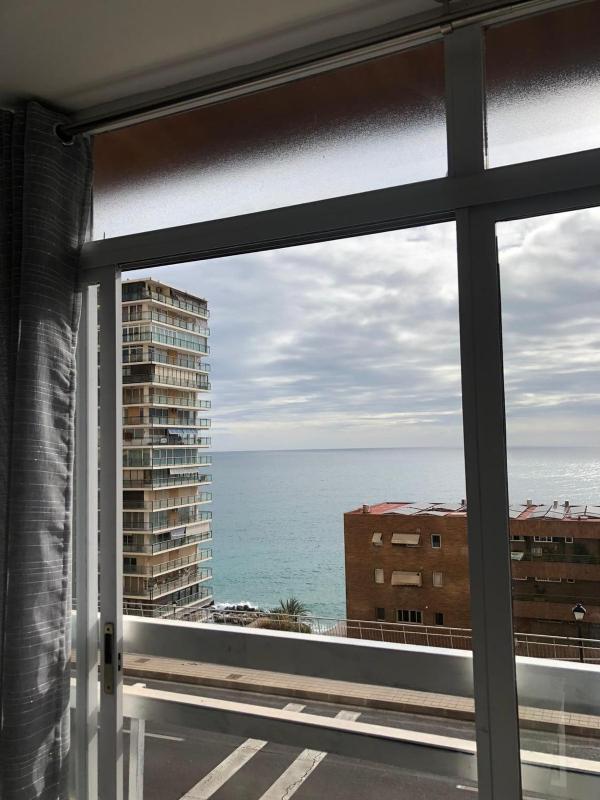 Apartamento maravilloso en primera linea de la playa — комфортный отель в Аликанте