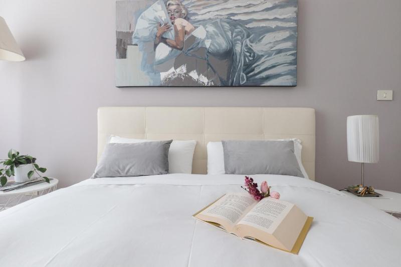 Luxury and elegant apartment Rome Vatican — отель с удобствами в Риме