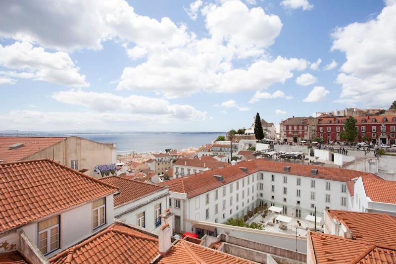 Цены на ´Sao Vicente III´- Eco-studio, french balcony&view в Лиссабоне