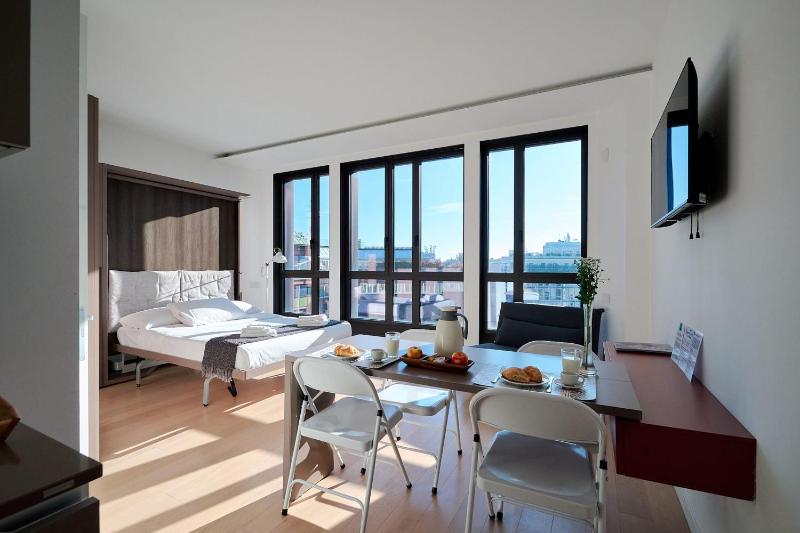 DUOMO Suite- Hosted by Sweetstay — забронировать отель в Милане