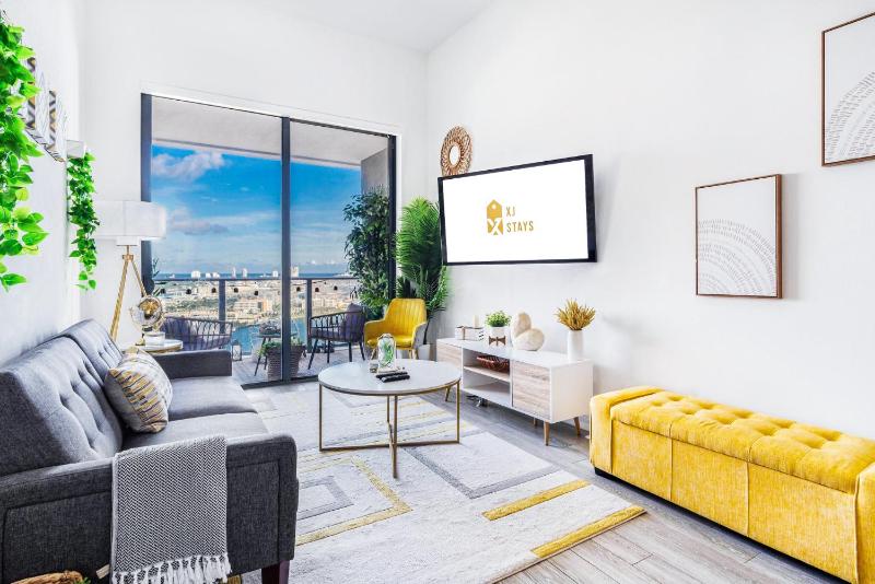 Stylish Bayfront Park Miami High-Rise 2-King Bed, 2 Bath Apartment — отель с удобным расположением в Майами