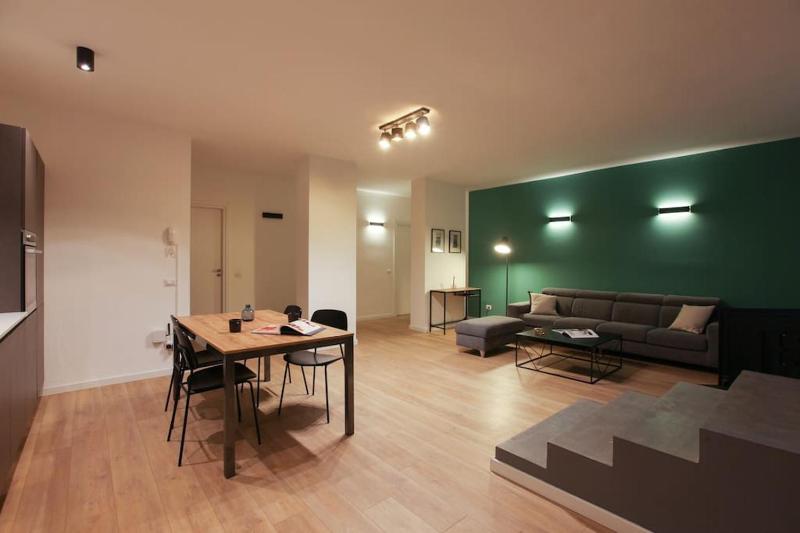 Moderno ed Elegante Loft in zona Navigli — забронировать отель в Милане