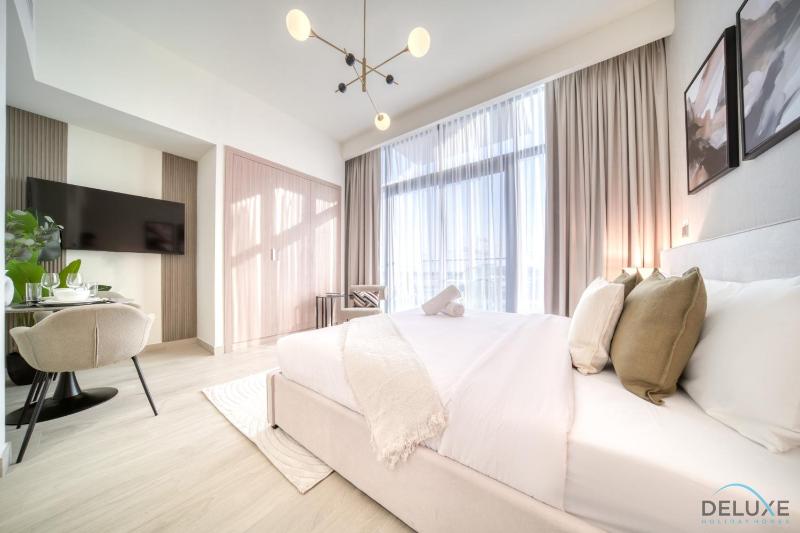 Цены на Pleasant Studio at Azizi Riviera 30, Al Merkadh by Deluxe Holiday Homes в Дубае