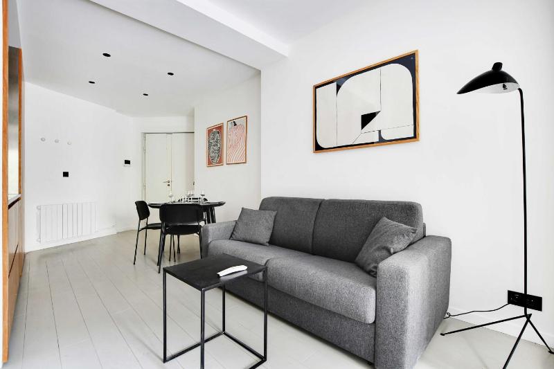 Residence 13 - VOLTAIRE — отель в Париже, Франция