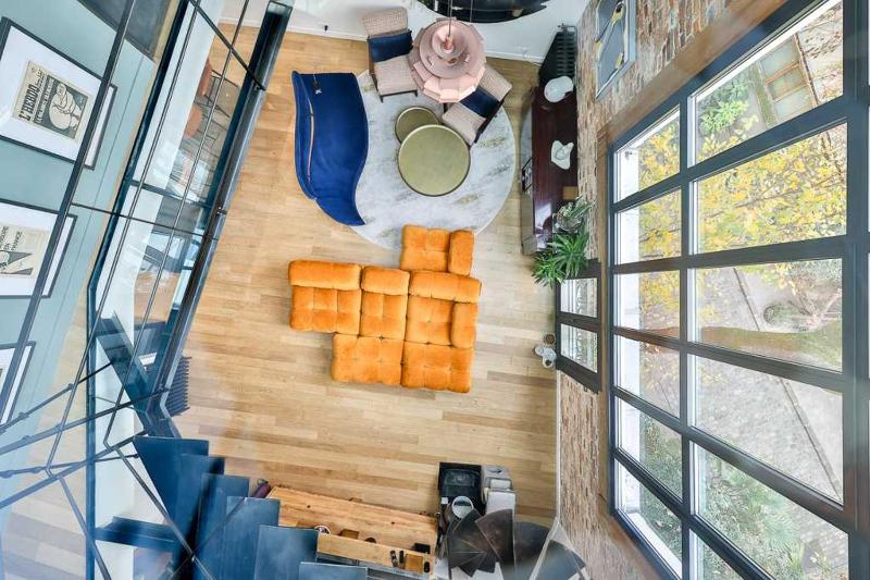 Цены на Exceptional loft on the heart of 9th в Париже