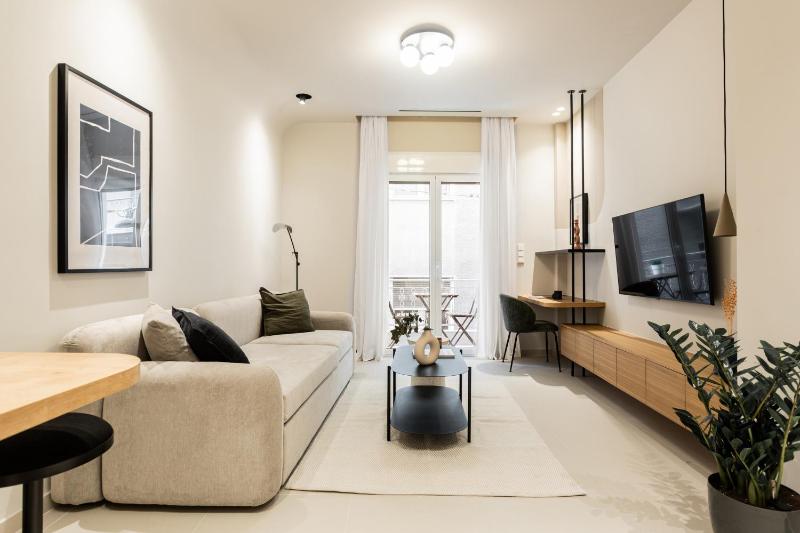 Цены на Sleek City 1BR Escape in Athens by UPSTREET в Афины