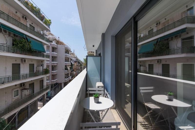 Athens Trikoupi Suite C2 — забронировать отель в Афины
