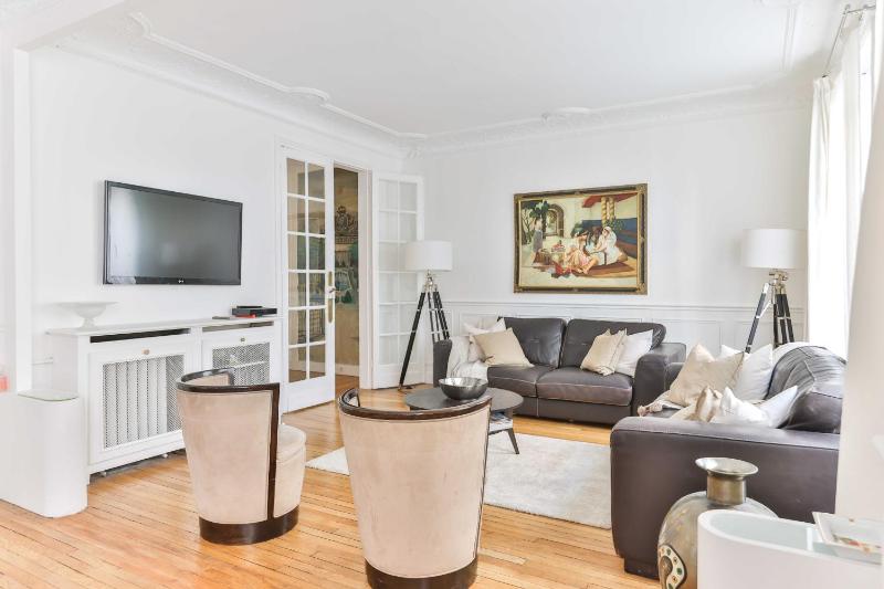 Very attractive apartment in the 11th ard — отель в Париже, Франция