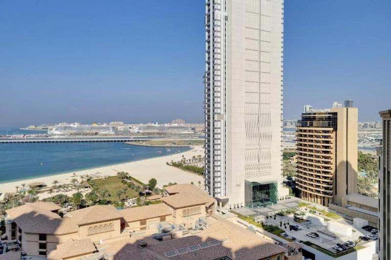 Seaside Spacious Studio with Vibrant Vibes in JBR By SWEET HOMES — отель в Дубае, Объединенные Арабские Эмираты