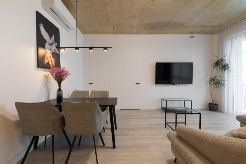 Bossa Nova - modern 2 bedroom apartment in the center — забронировать отель в Вильнюсе