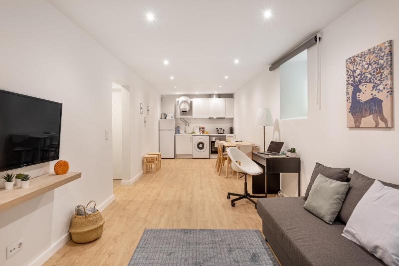 Ajuda Charm Apartment with Garden — забронировать отель в Лиссабоне