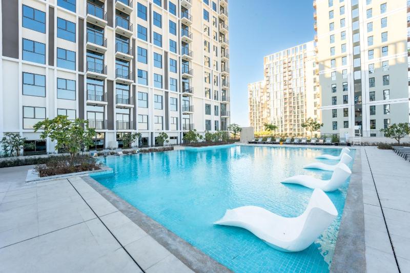 First Class Apartments in Dubai Hills - Next to Dubai Hills Mall - Socio, Collective and Golfville Towers — отзывы гостей и цены