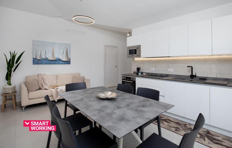 Charming Oasis a Budoni - Lussuoso Appartamento