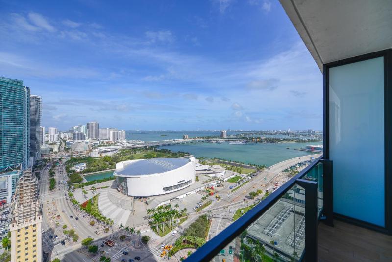 Luxury Studio Steps Away from Bayfront Park — отель с удобным расположением в Майами