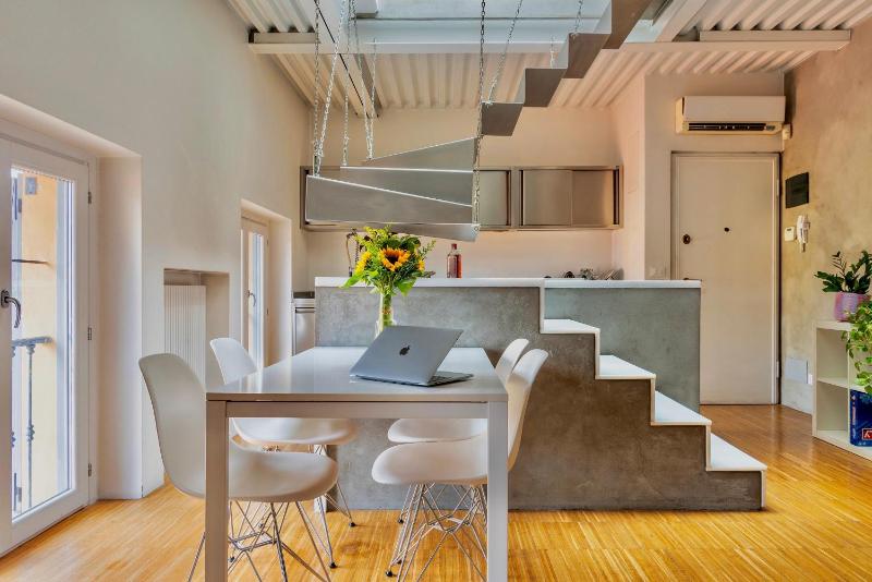 Stairway to the Sky - Brera Solferino Apt — отзывы гостей и цены