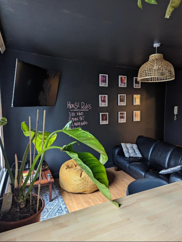 1 Bed Apartment in Newington Green Village — комфортный отель в Лондоне