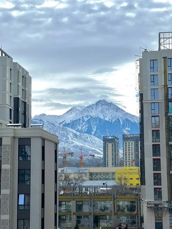 ZK Amir near Mega Almaty — отель в Алматы, Казахстан