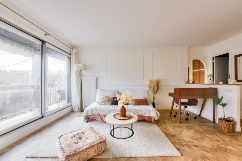 Beautiful apartment for 2 with balcony — отель с удобствами в Париже