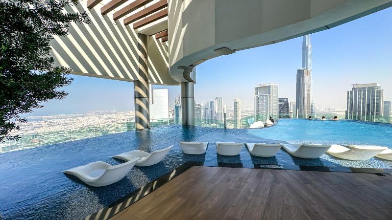 Цены на Luxury 2 Br Rental Infinity Pool With Burj Views в Дубае