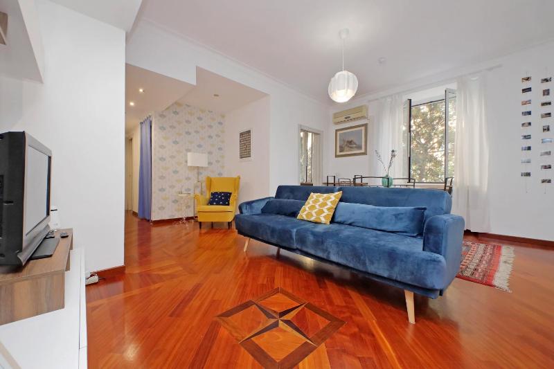 4BNB - San Giovanni Cozy Apartment — забронировать отель в Риме