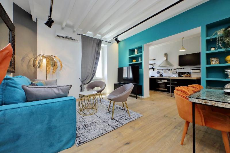 Amazing penthouse in the heart of Rome — отель с удобным расположением в Риме