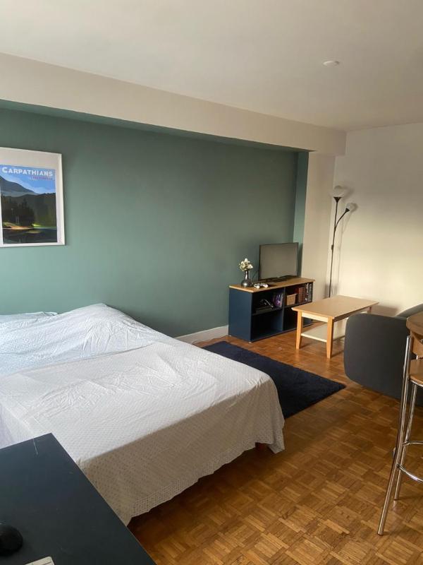 Magnifique studio Parisien 12 eme arrondissement — отель в Париже, Франция