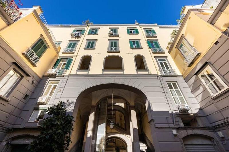 La Casa del Sarto — забронировать отель в Неаполе