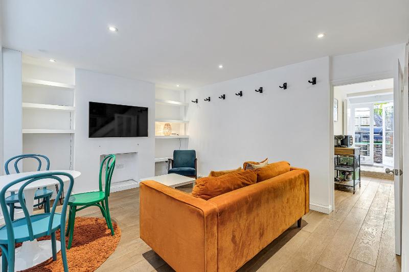 Clapham Oasis: 1 Bedroom, Sauna, Garden Retreat — отзывы гостей и цены