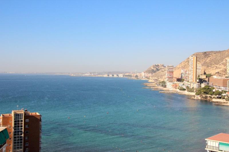 Estudio con fabulosas vistas al mar. — отель с удобным расположением в Аликанте