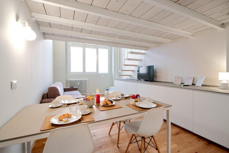 MILAN design Loft-Hosted by Sweetstay — отзывы гостей и цены
