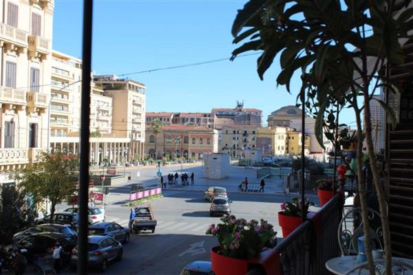 Green House Apartment al Massimo — отель в Палермо, Италия