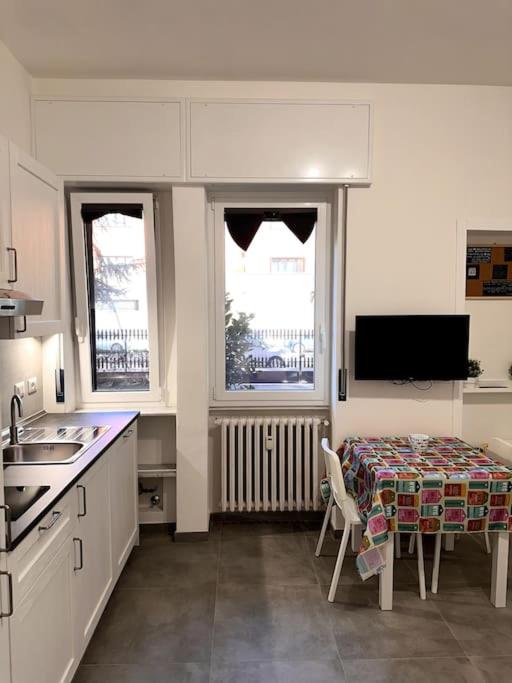 Duomo Studio Varesina — отель с удобствами в Милане