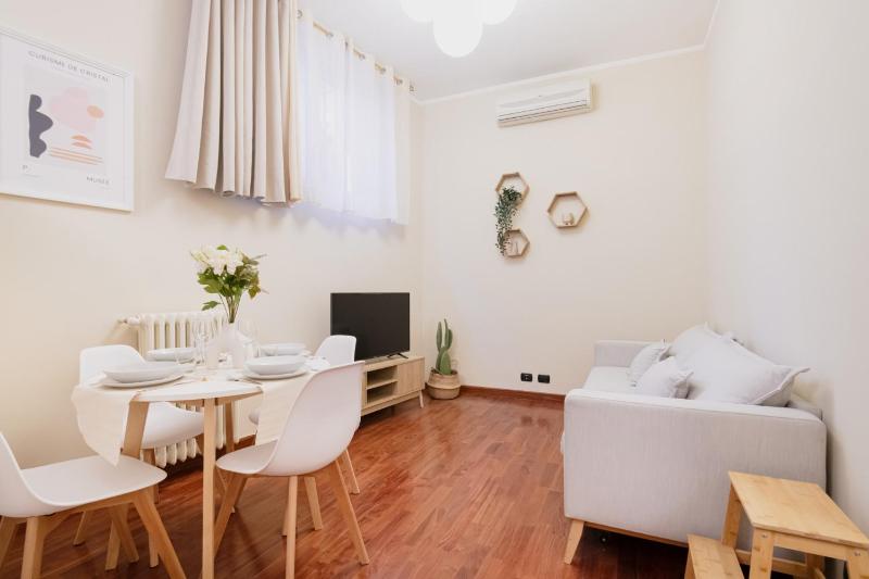 Easylife - Oasi di stile in Sant'Ambrogio — отзывы гостей и цены