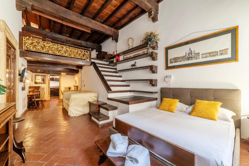 Historical Loft at Campo de Fiori — отель в Риме, Италия