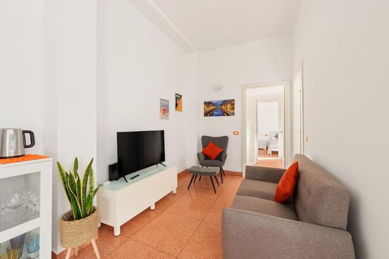 Loft Navigli - Milano Centro - 70 mq due camere da letto — отель в Милане, Италия