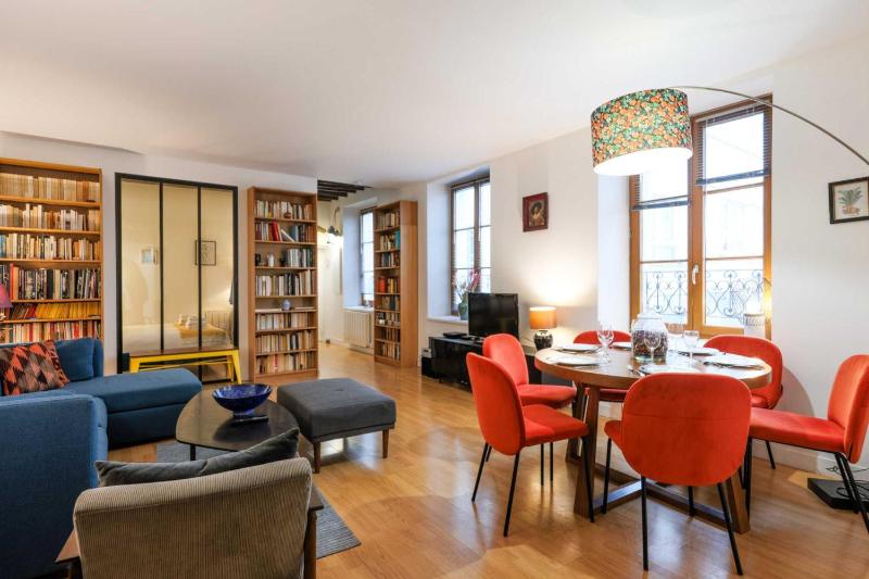 Цены на Spacious apartment - 2BR-6P - Bastille в Париже