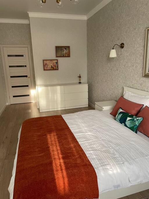Uutnye apartamenty v centre — отзывы гостей и цены